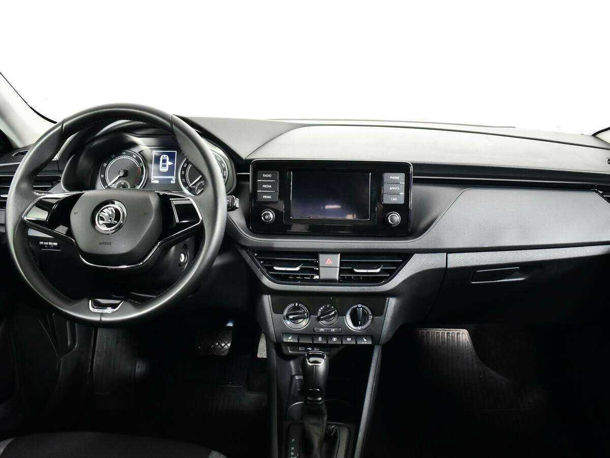 Skoda Rapid с пробегом — 2021 год. Фото: #9