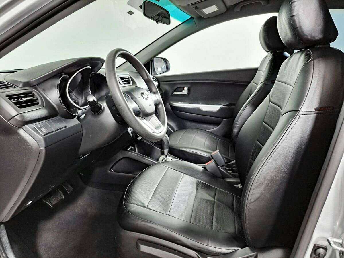 Kia Rio с пробегом — 2013 год. Фото: #13