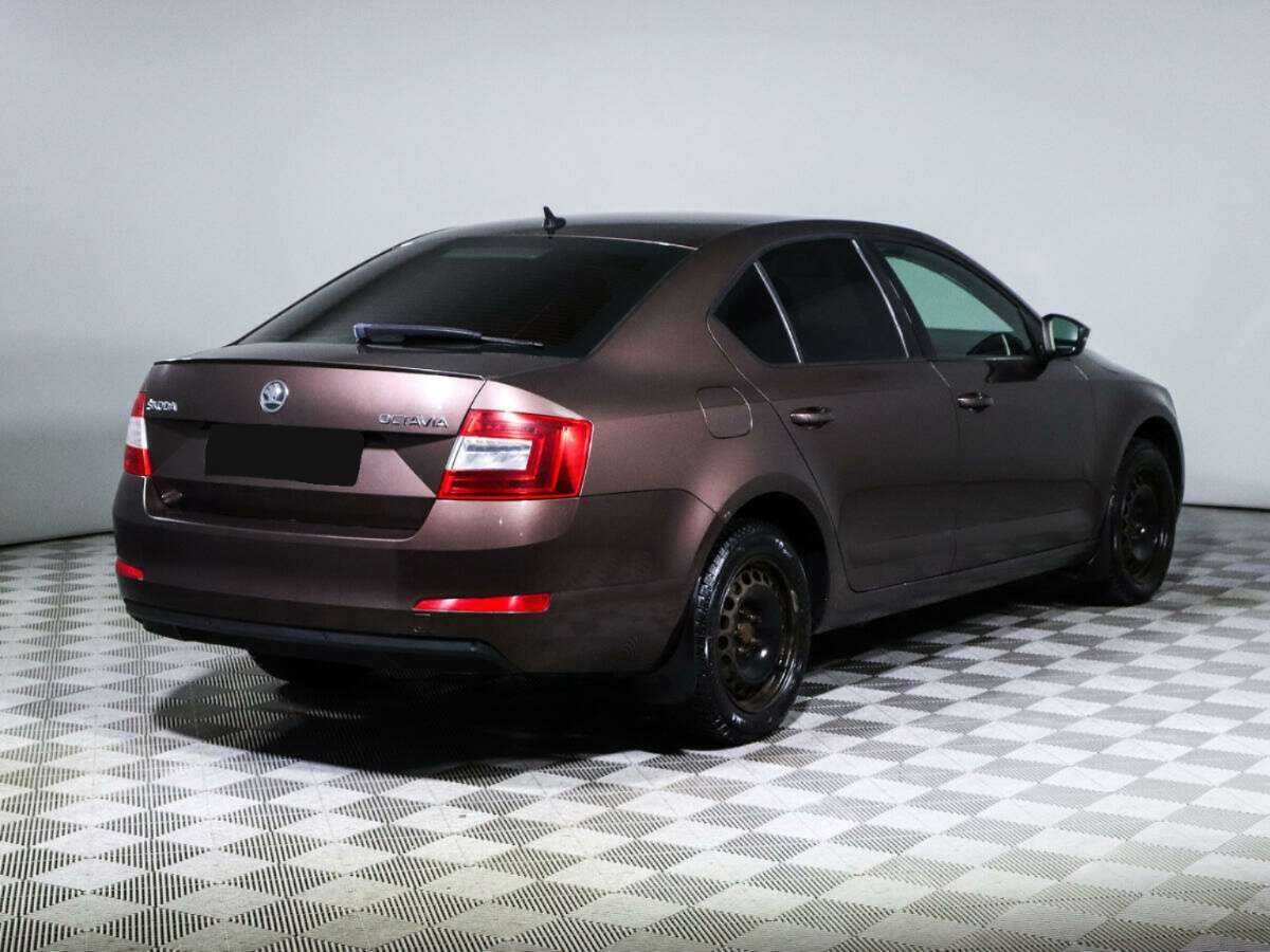 Skoda Octavia с пробегом — 2013 год. Фото: #3