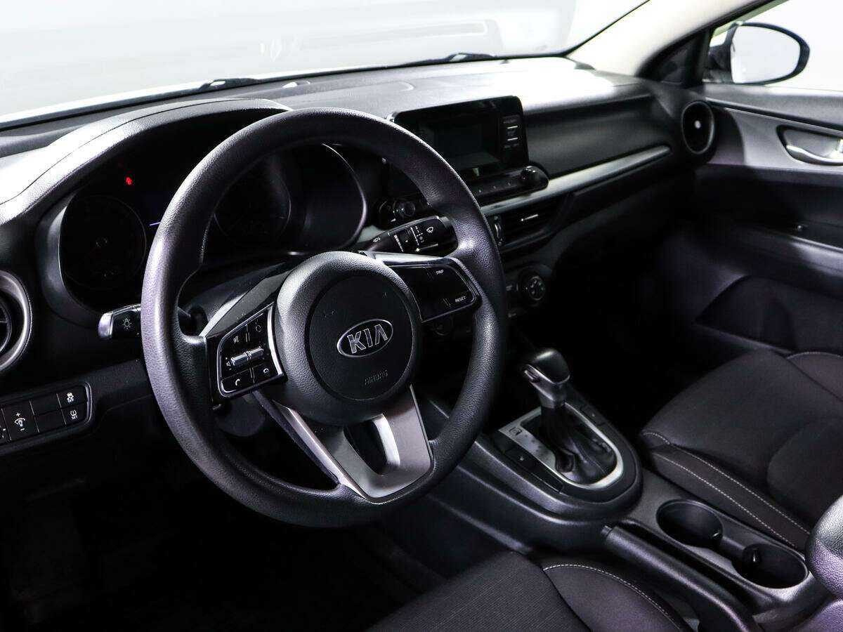 Kia Cerato с пробегом — 2019 год. Фото: #11