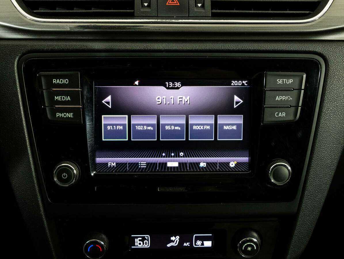 Skoda Rapid с пробегом — 2017 год. Фото: #12