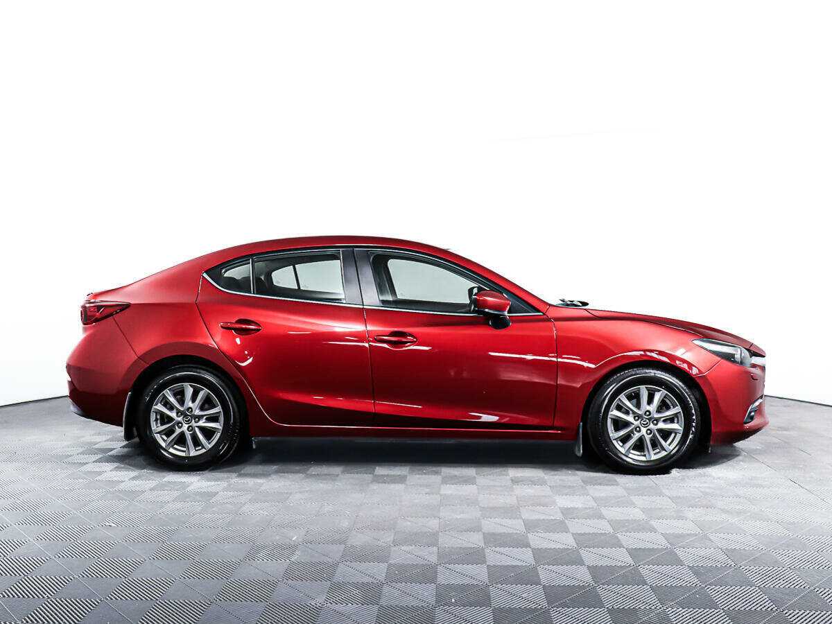 Mazda 3 с пробегом — 2018 год. Фото: #3
