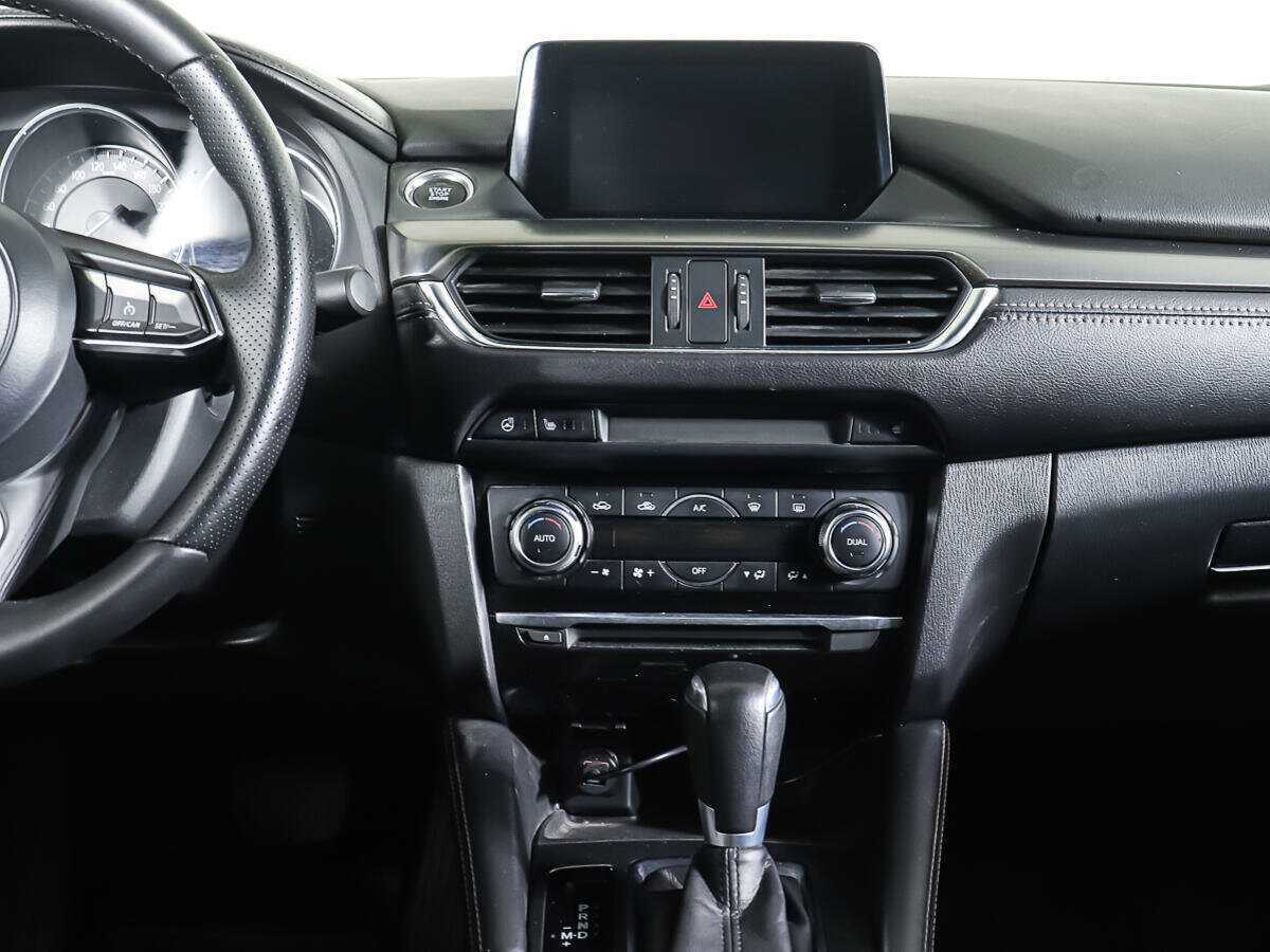 Mazda 6 с пробегом — 2016 год. Фото: #13