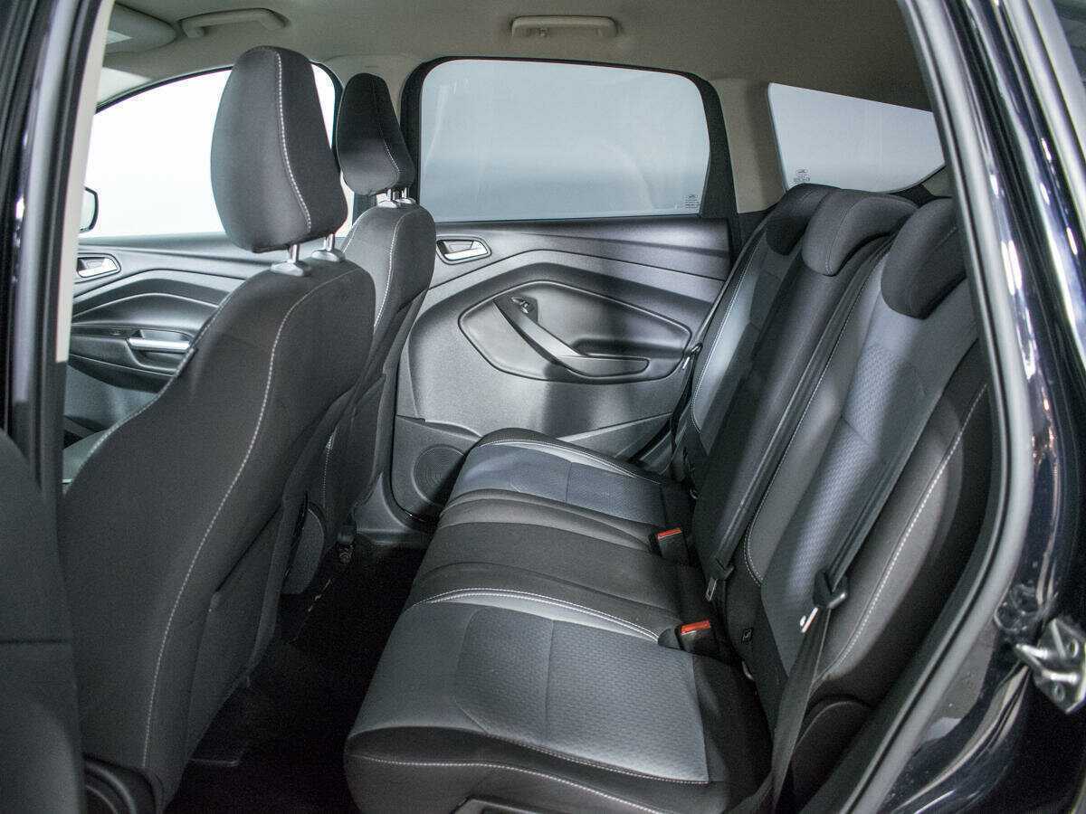 Ford Kuga с пробегом — 2017 год. Фото: #9