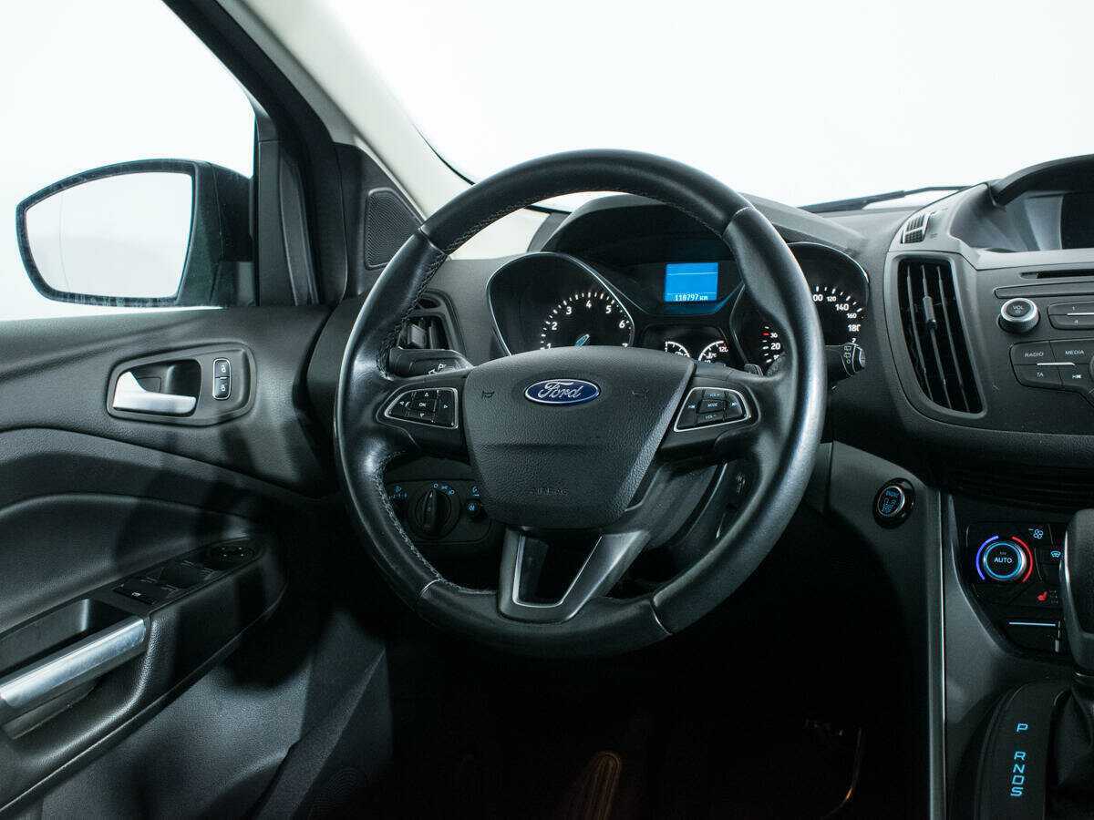 Ford Kuga с пробегом — 2017 год. Фото: #13