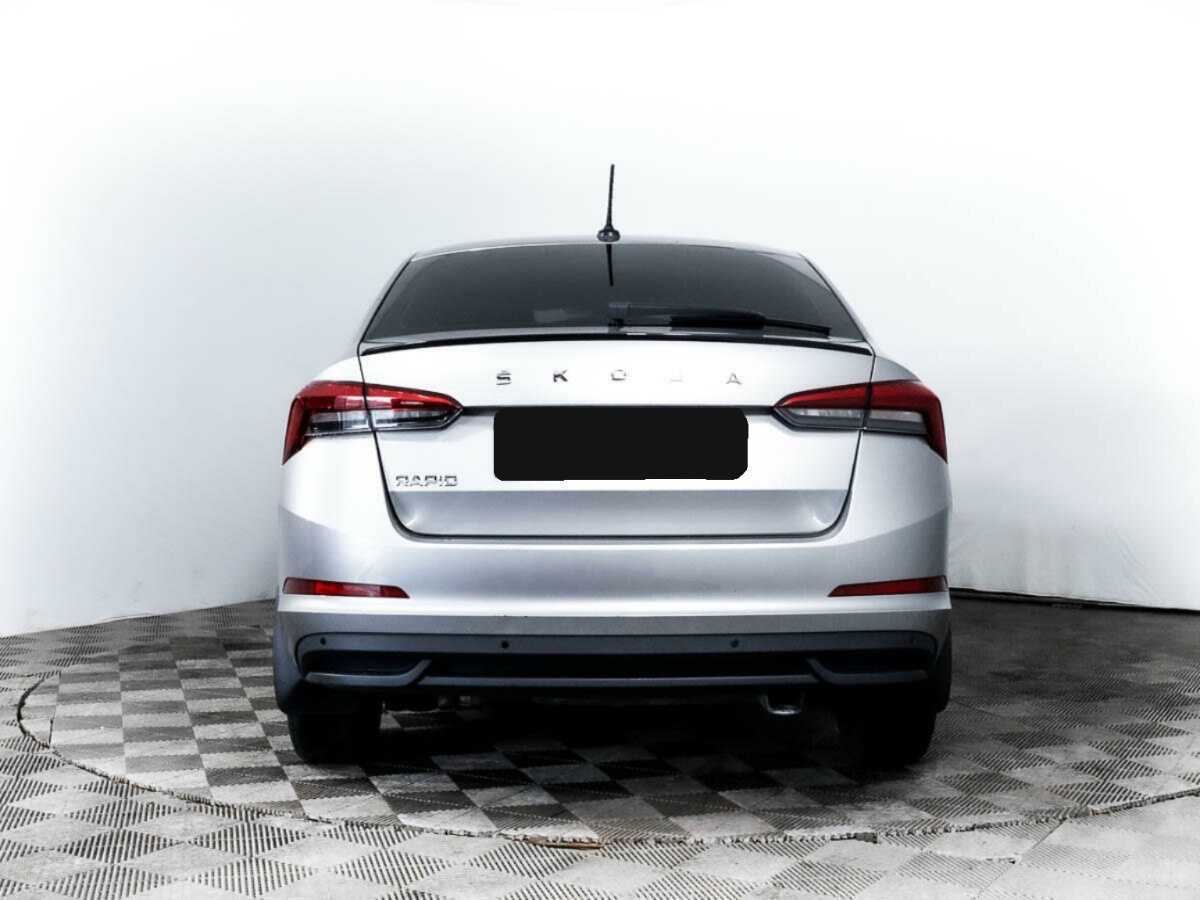 Skoda Rapid с пробегом — 2021 год. Фото: #4