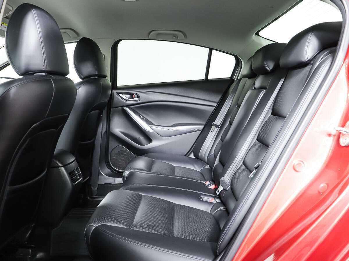 Mazda 6 с пробегом — 2016 год. Фото: #9