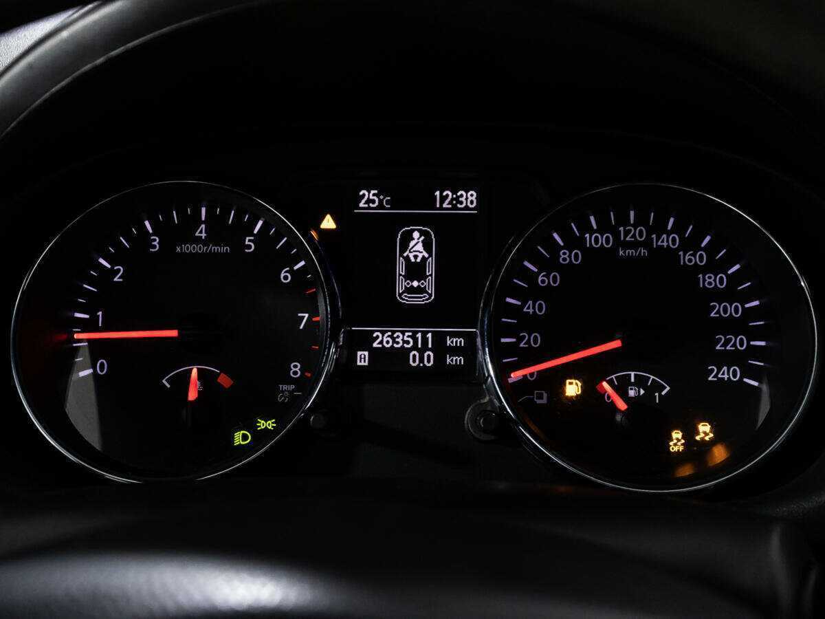 Nissan Qashqai+2 с пробегом — 2013 год. Фото: #11