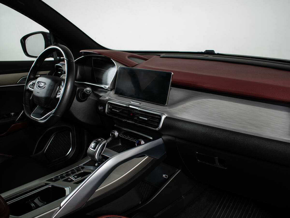 Geely Coolray с пробегом — 2021 год. Фото: #8