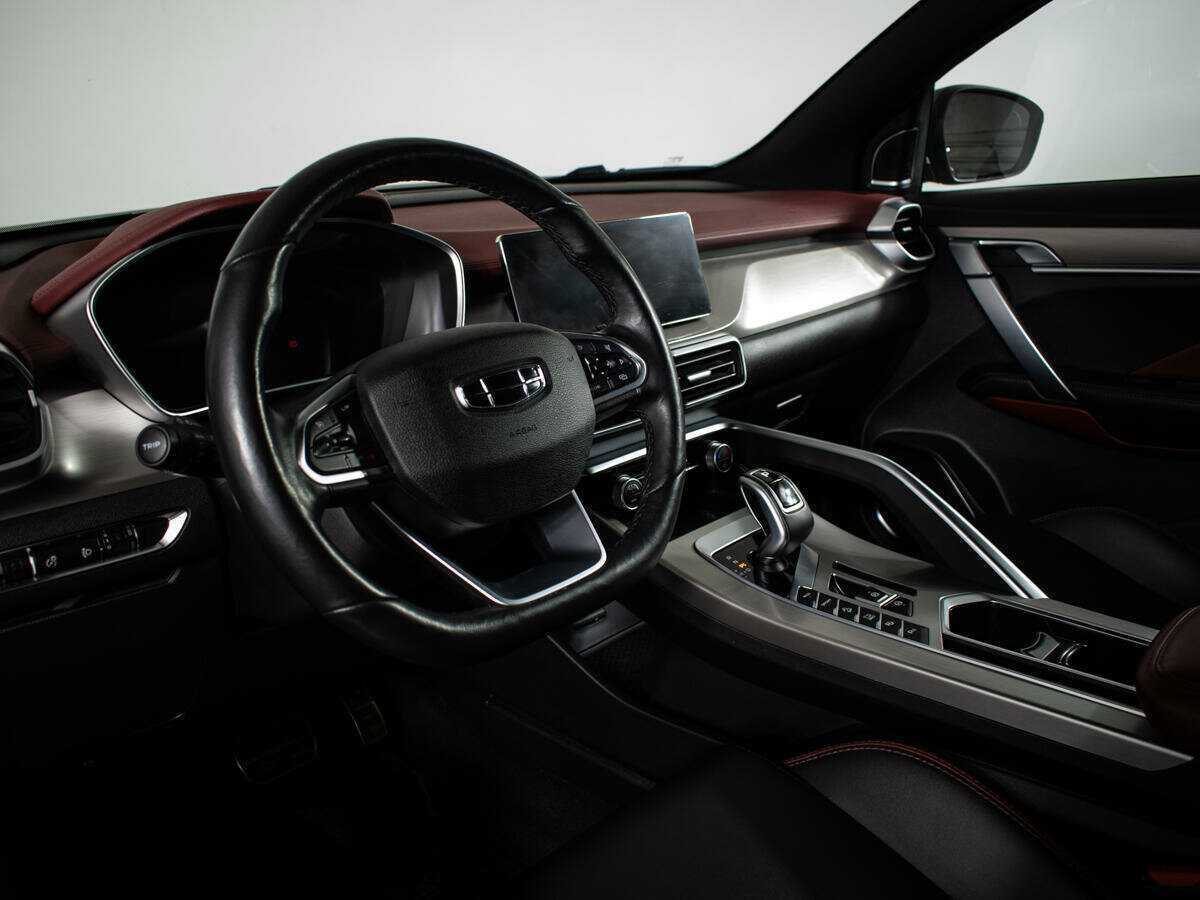 Geely Coolray с пробегом — 2021 год. Фото: #12