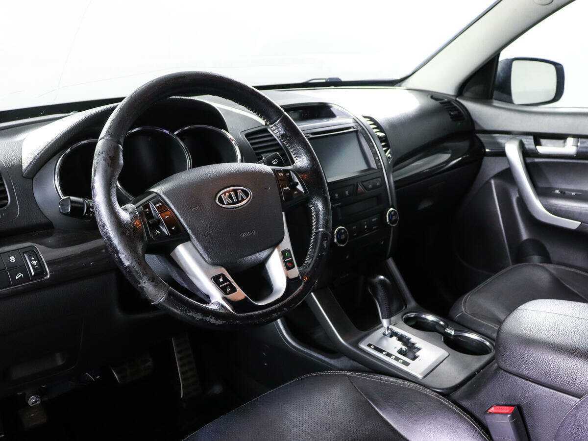 Kia Sorento с пробегом — 2012 год. Фото: #11