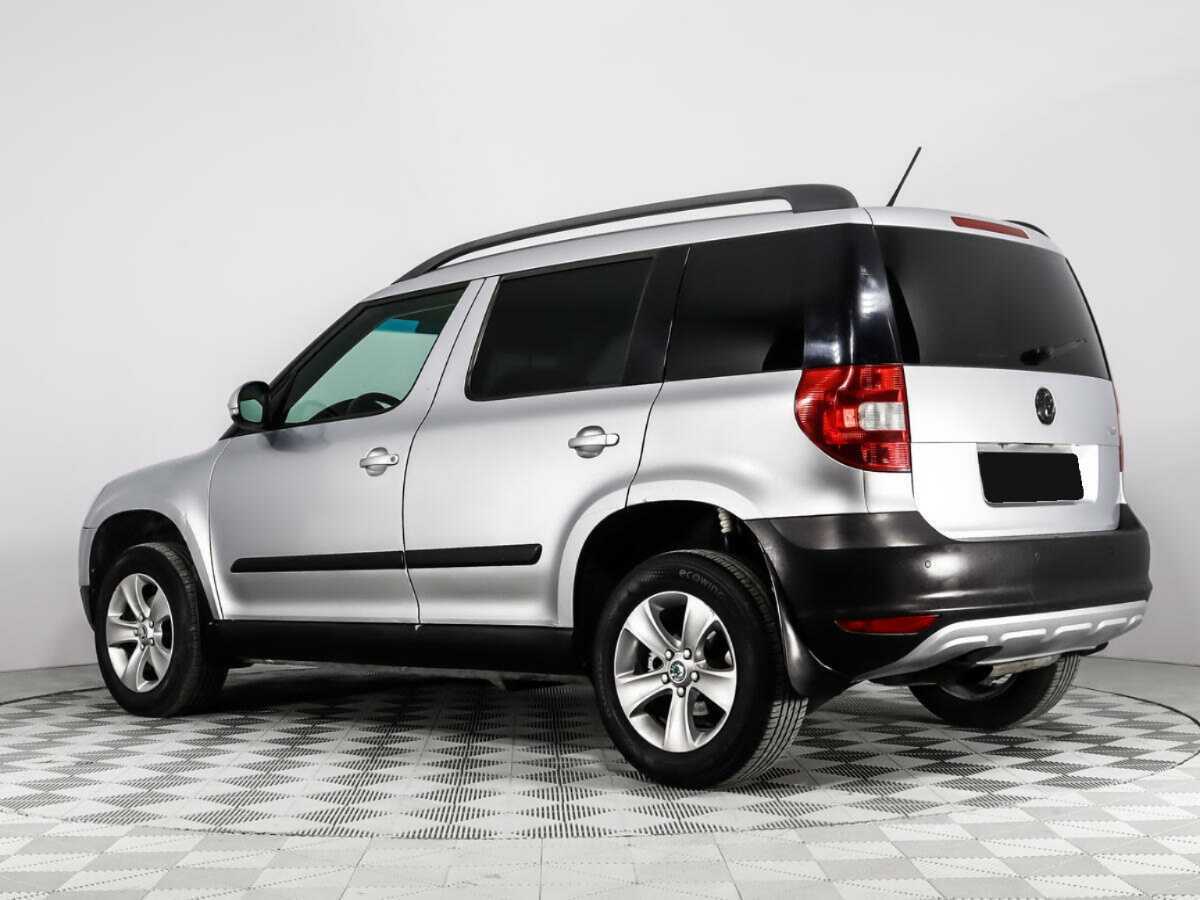 Skoda Yeti с пробегом — 2012 год. Фото: #6