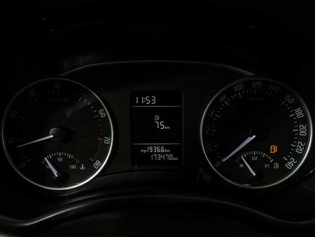 Skoda Octavia с пробегом — 2013 год. Фото: #8