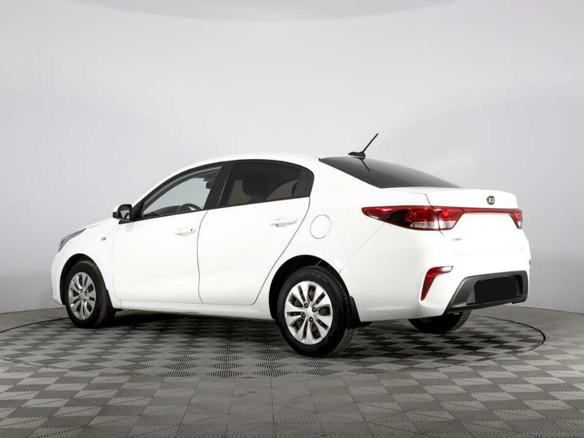 Kia Rio с пробегом — 2017 год. Фото: #6