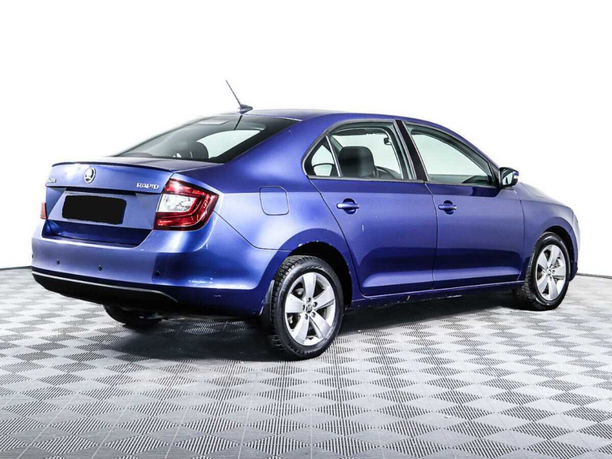 Skoda Rapid с пробегом — 2017 год. Фото: #4