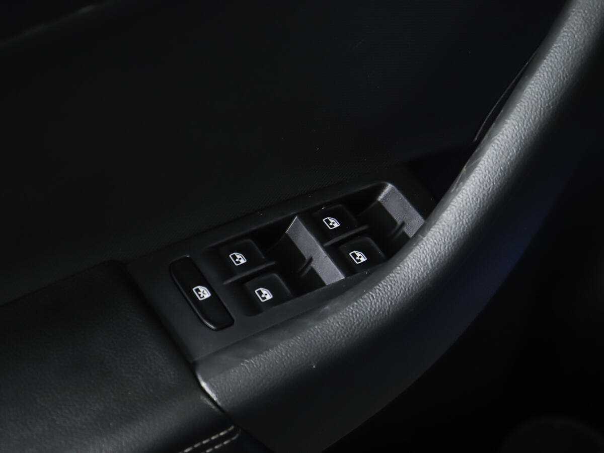 Skoda Rapid с пробегом — 2017 год. Фото: #14