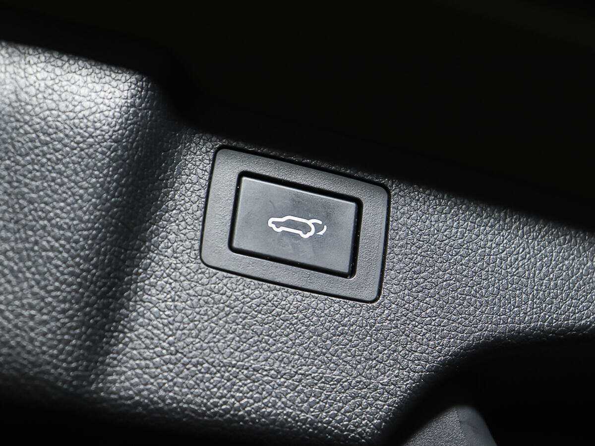 Hyundai Santa Fe с пробегом — 2016 год. Фото: #19