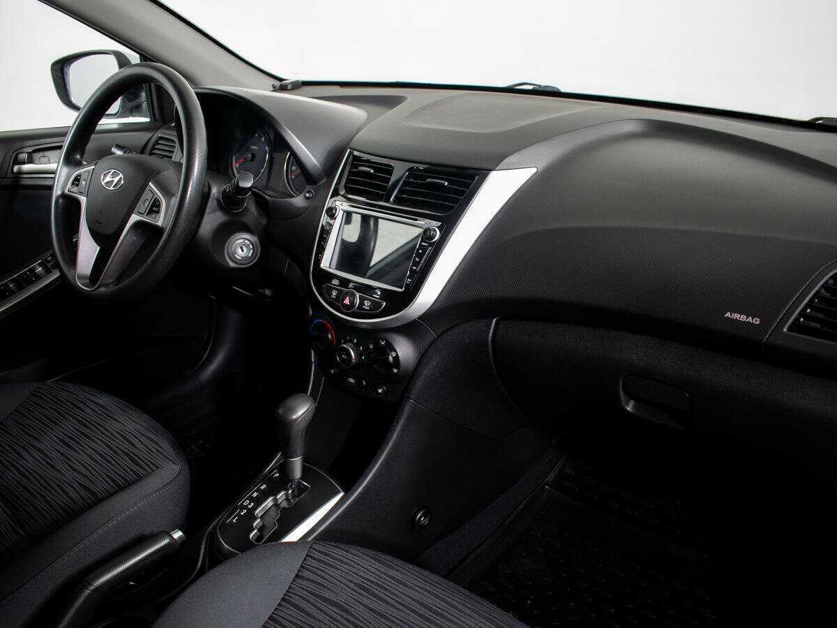 Hyundai Solaris с пробегом — 2016 год. Фото: #8