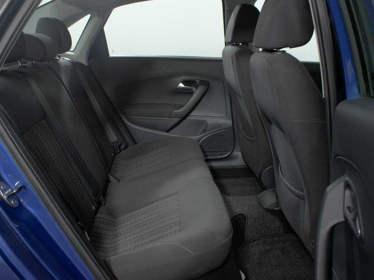 Volkswagen Polo с пробегом — 2019 год. Фото: #8