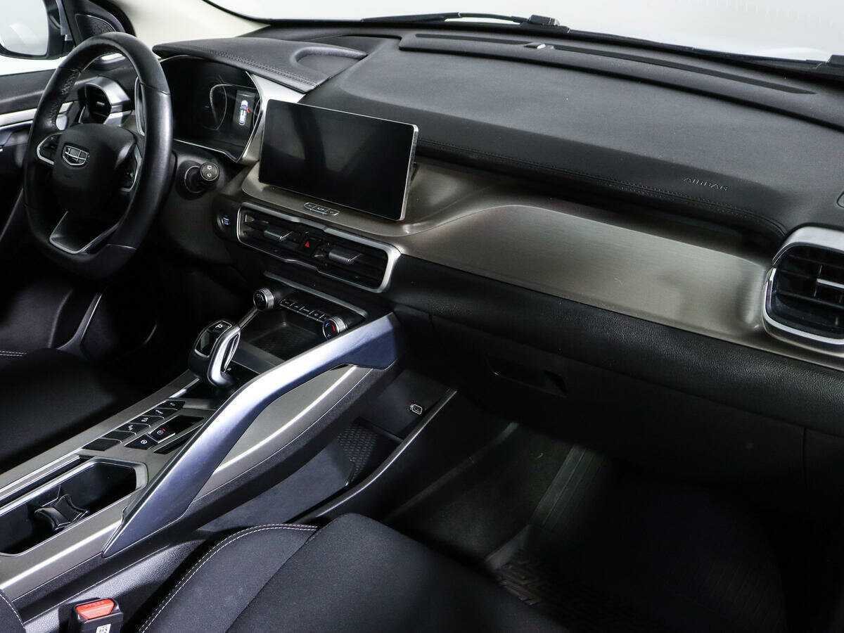 Geely Coolray с пробегом — 2021 год. Фото: #8