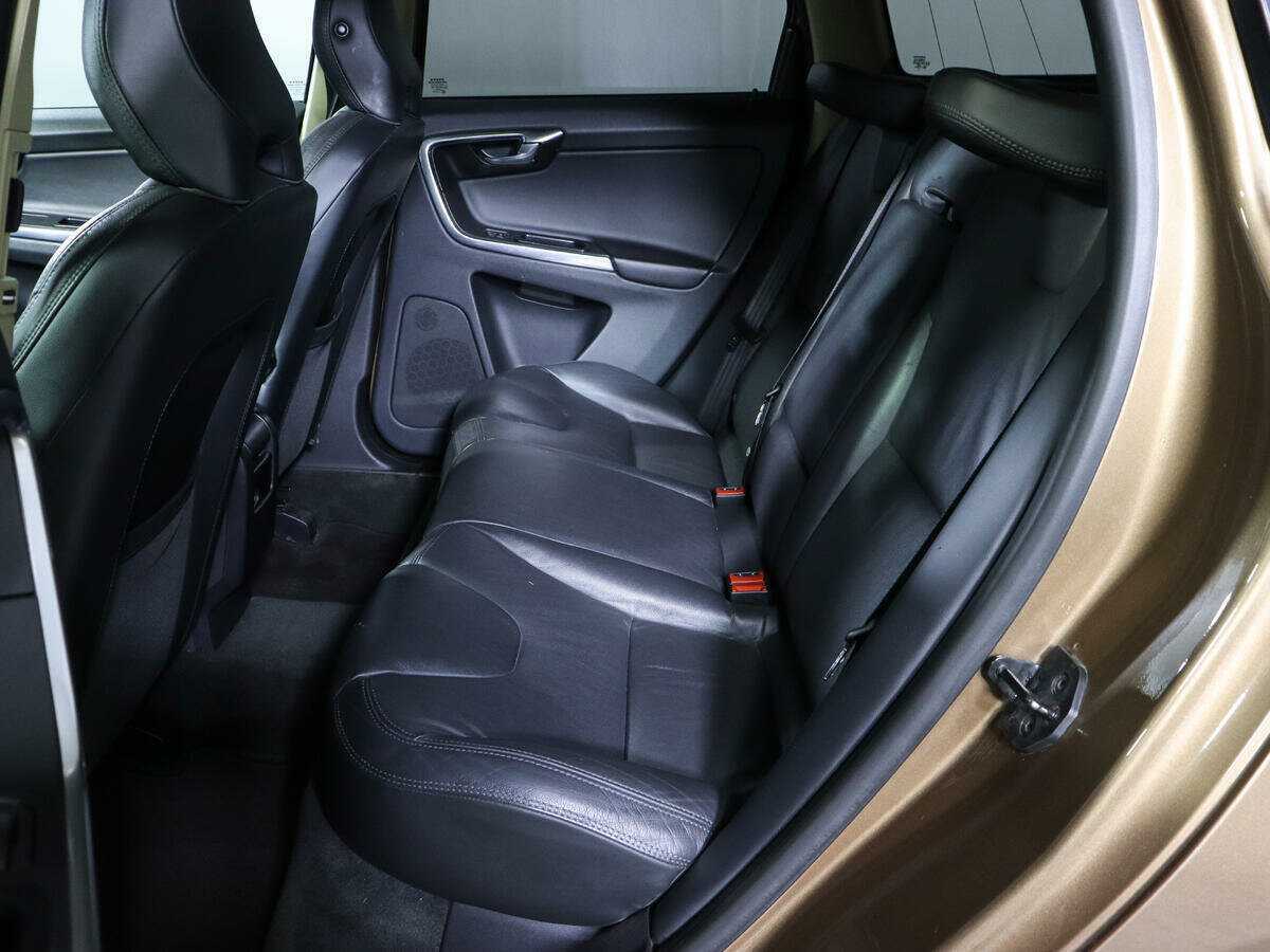 Volvo XC60 с пробегом — 2012 год. Фото: #8