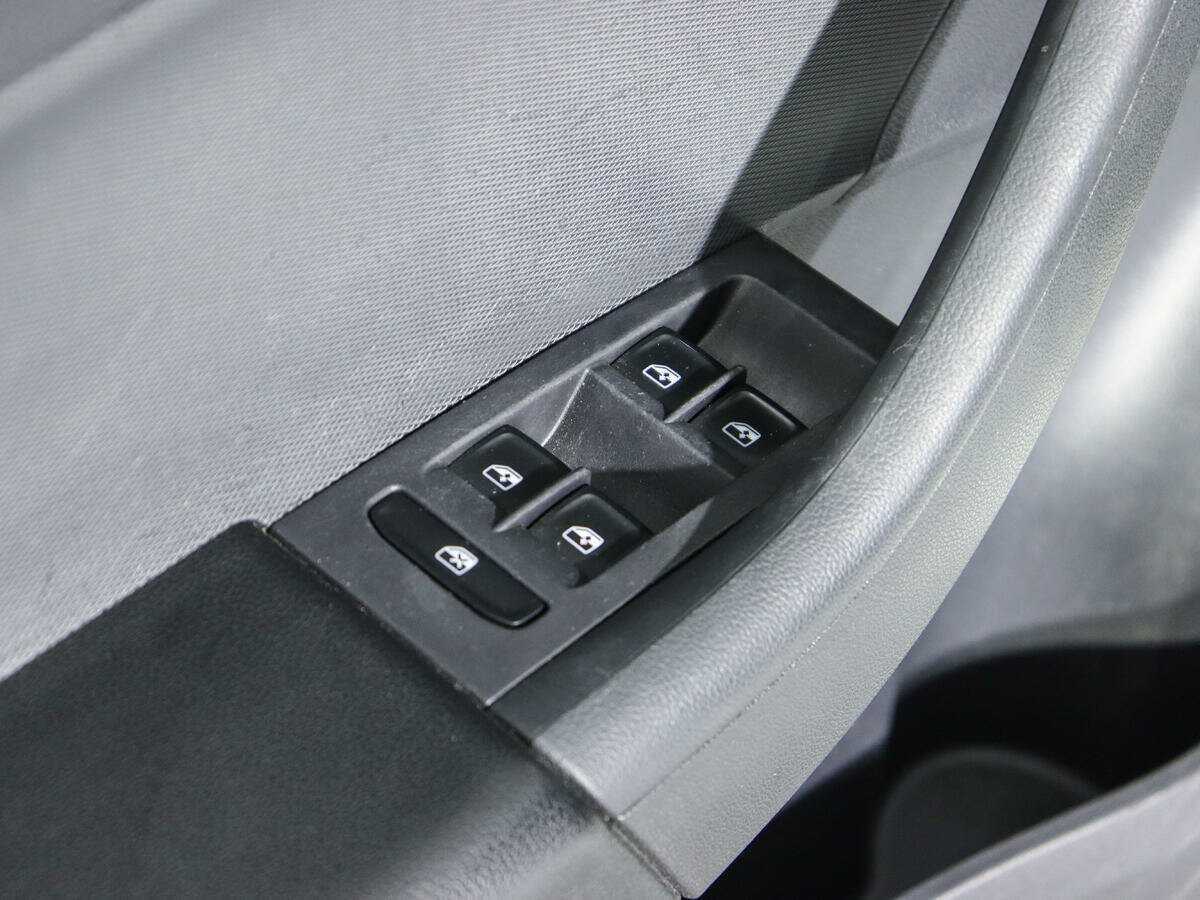 Skoda Rapid с пробегом — 2021 год. Фото: #15