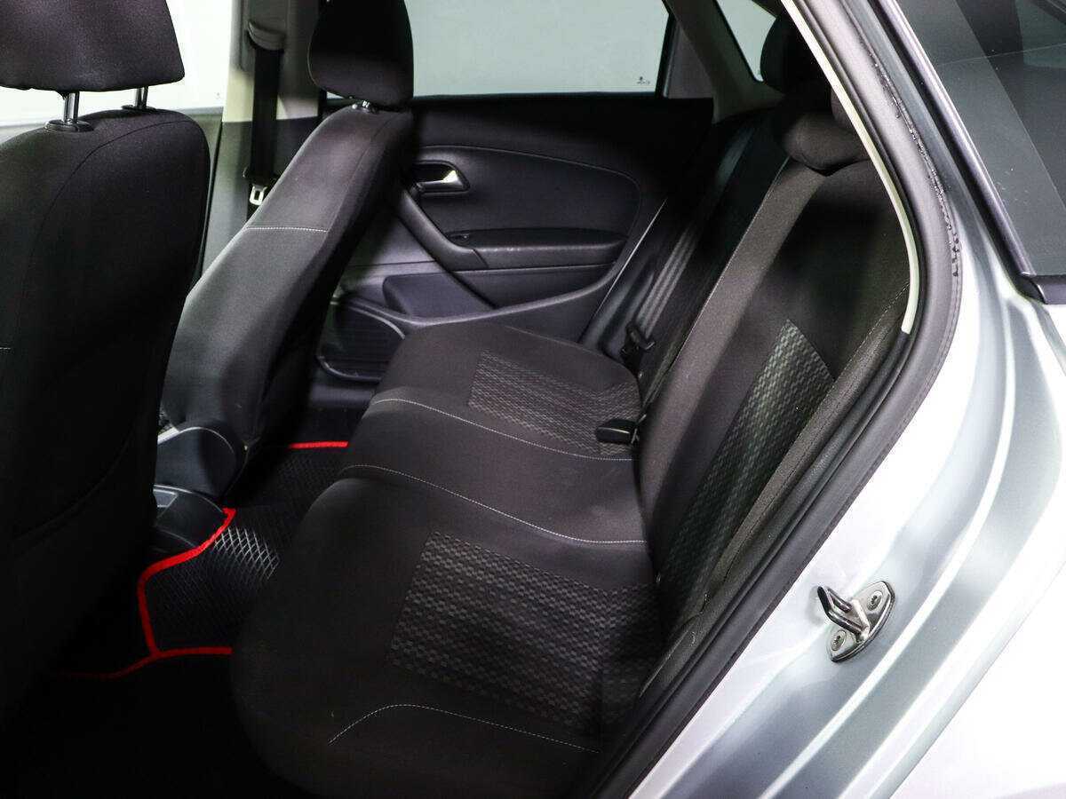 Volkswagen Polo с пробегом — 2016 год. Фото: #8