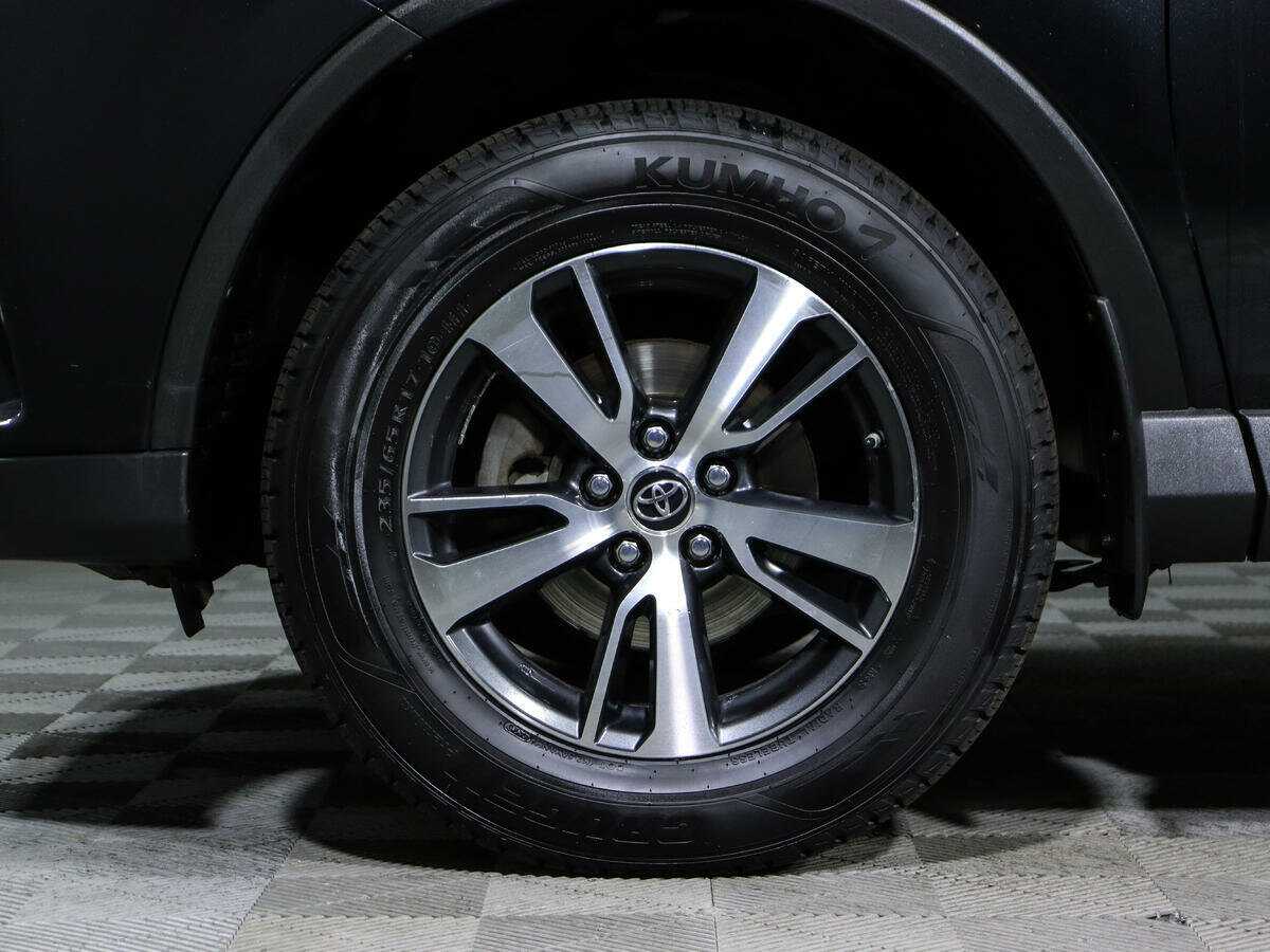 Toyota RAV4 с пробегом — 2015 год. Фото: #12