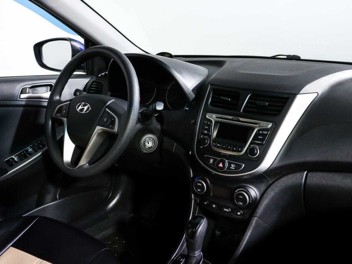 Hyundai Solaris с пробегом — 2016 год. Фото: #6