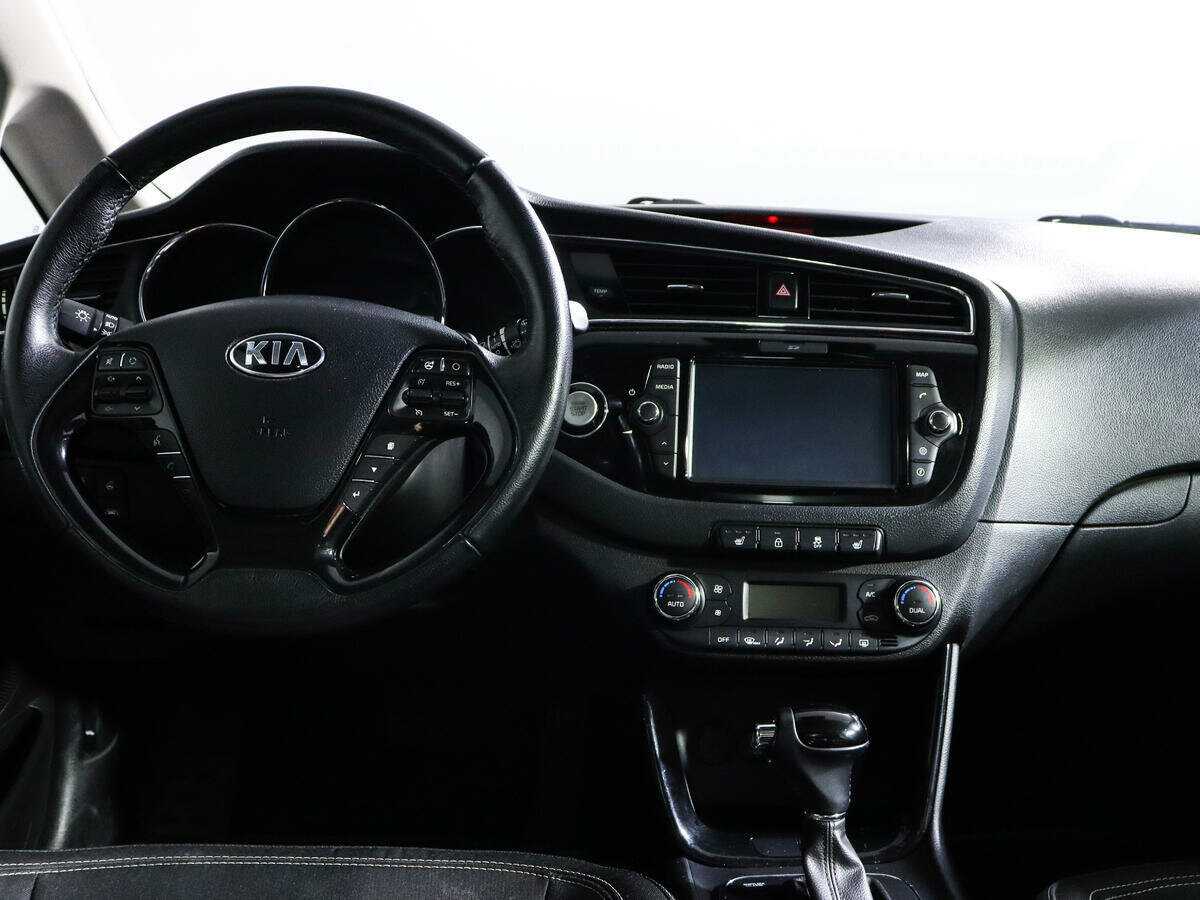 Kia Ceed с пробегом — 2018 год. Фото: #9