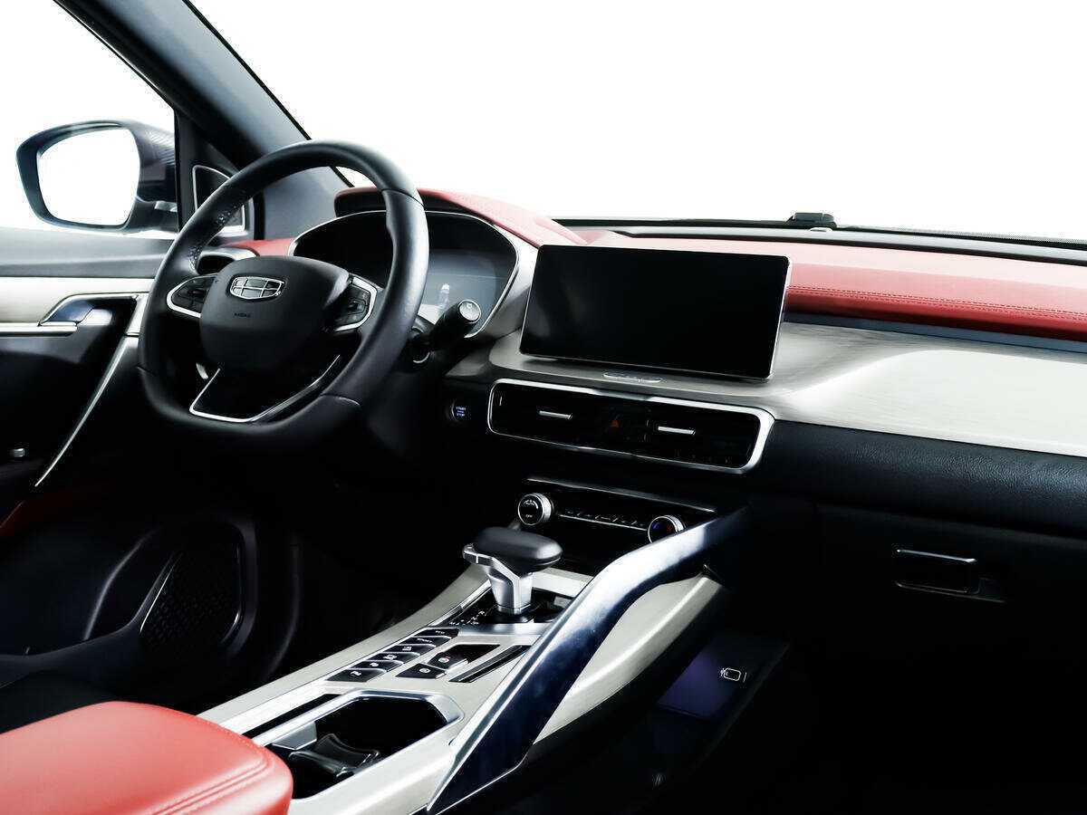 Geely Coolray с пробегом — 2022 год. Фото: #6