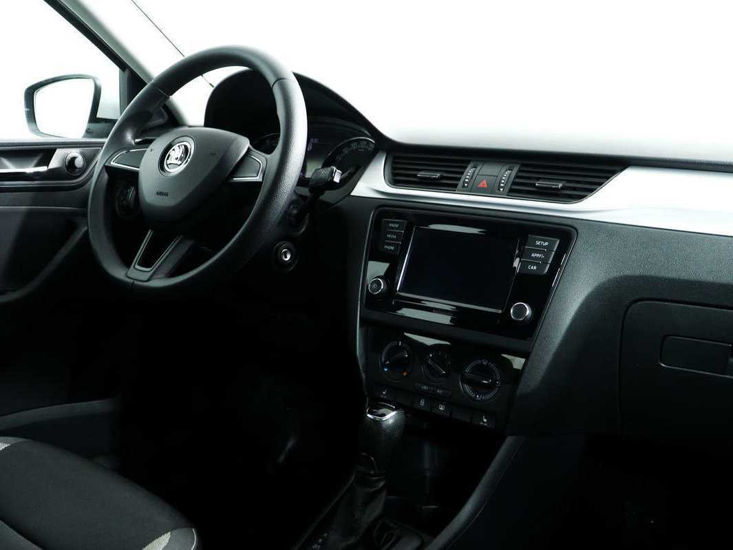 Skoda Rapid с пробегом — 2019 год. Фото: #8