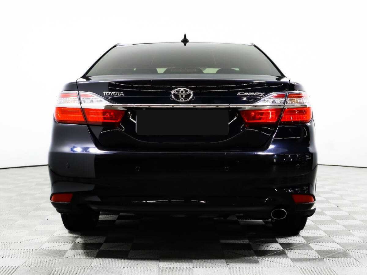 Toyota Camry с пробегом — 2015 год. Фото: #5