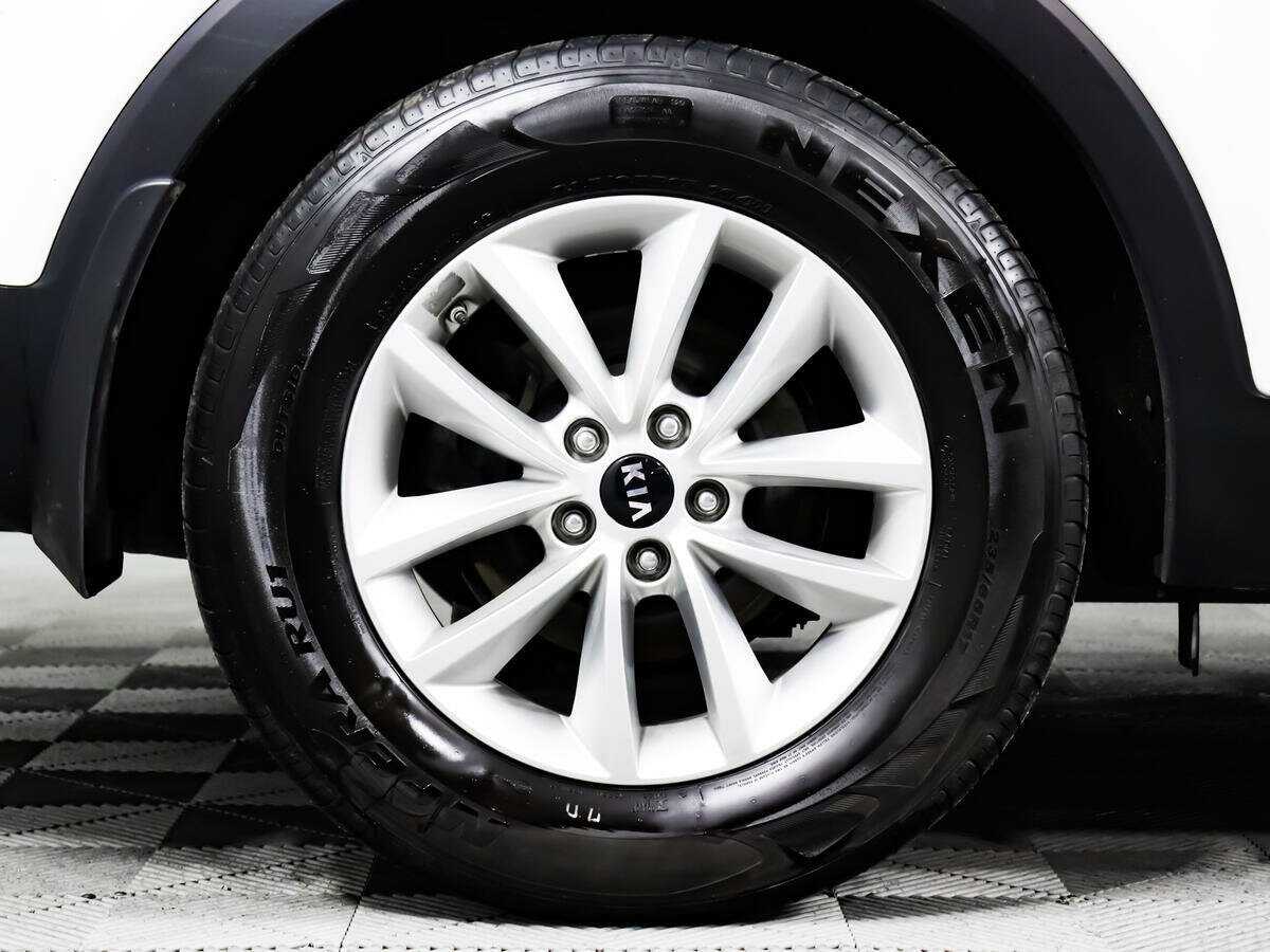 Kia Sorento с пробегом — 2017 год. Фото: #13