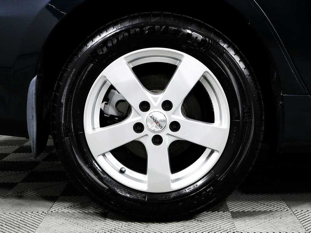 Toyota Camry с пробегом — 2015 год. Фото: #13