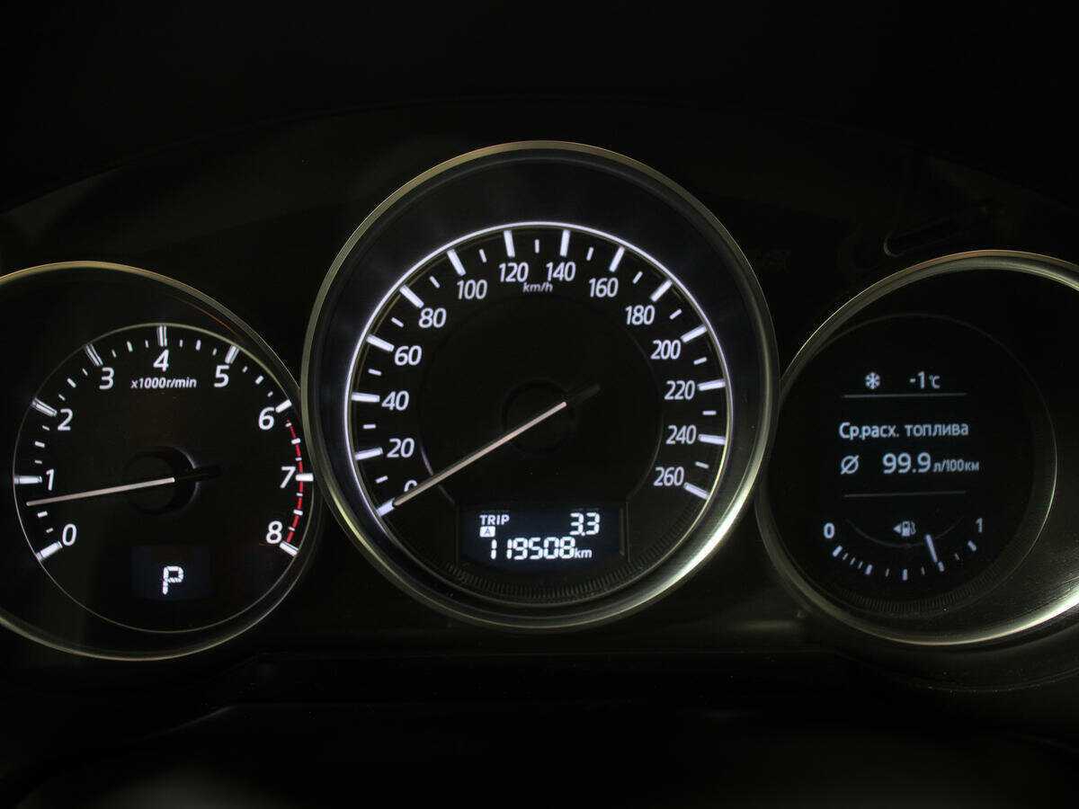 Mazda 6 с пробегом — 2015 год. Фото: #8