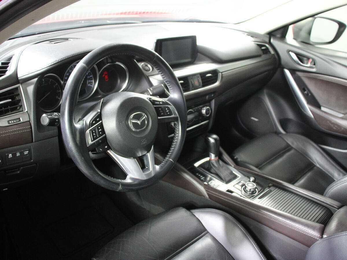 Mazda 6 с пробегом — 2015 год. Фото: #11