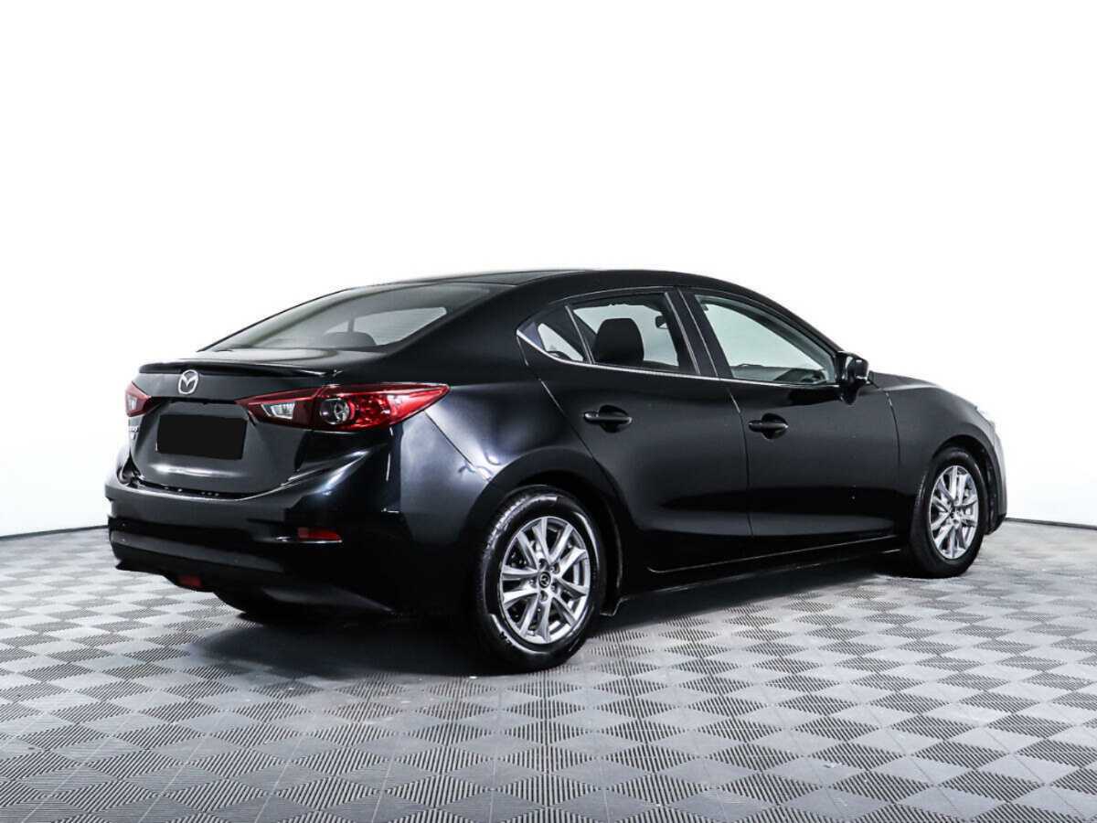 Mazda 3 с пробегом — 2017 год. Фото: #4