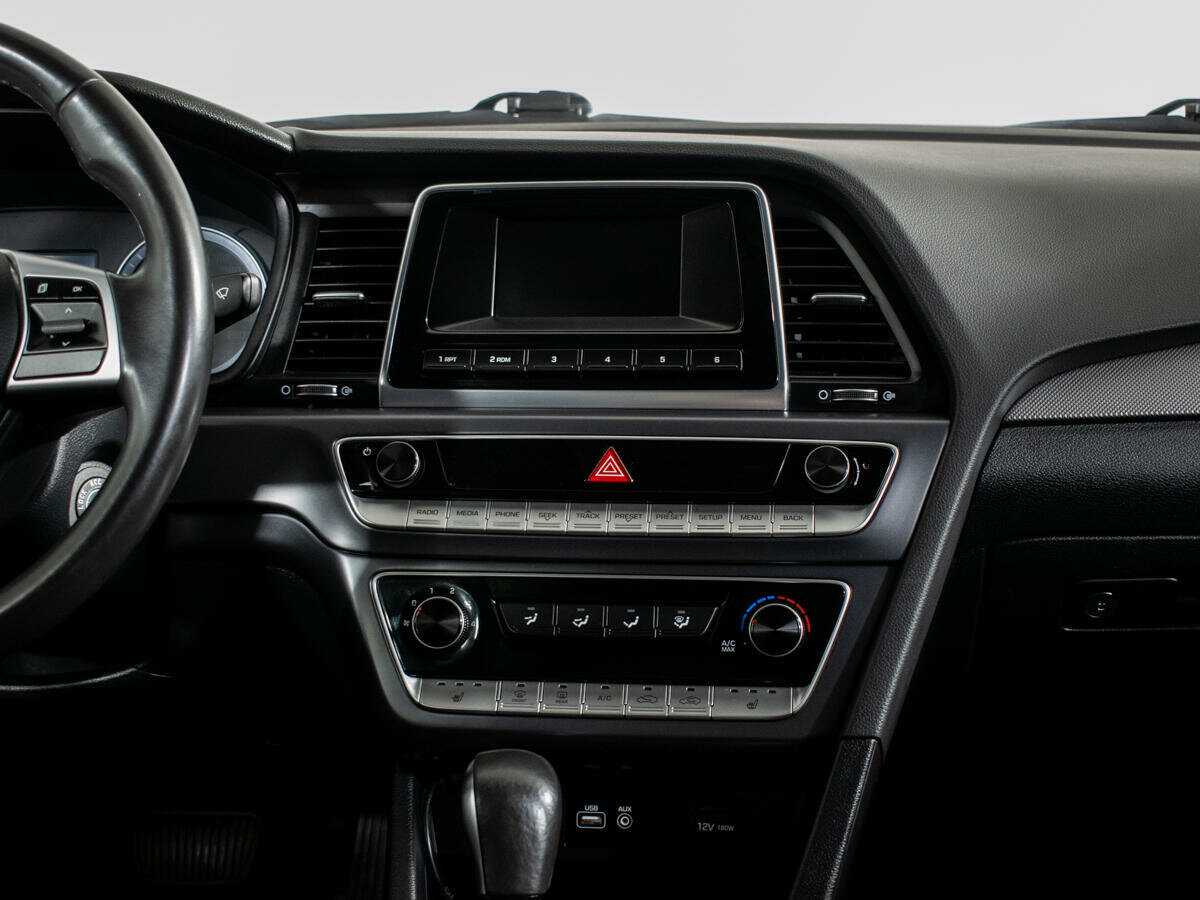 Hyundai Sonata с пробегом — 2018 год. Фото: #8