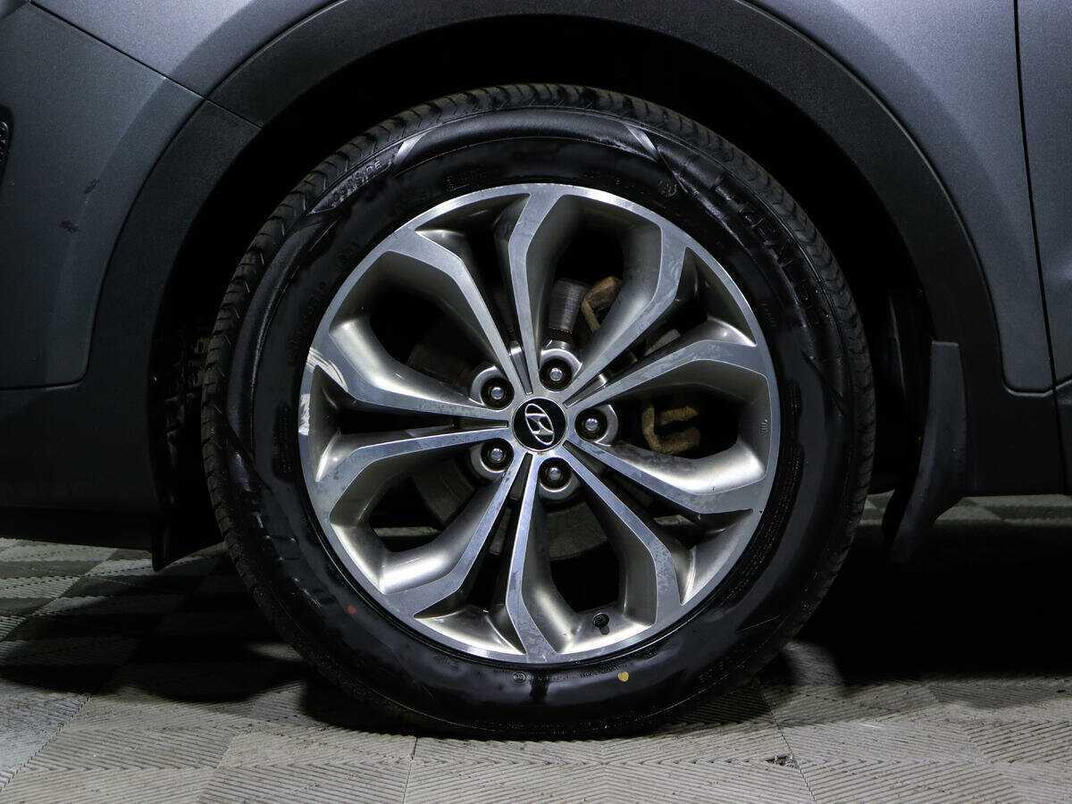 Hyundai Santa Fe с пробегом — 2013 год. Фото: #14