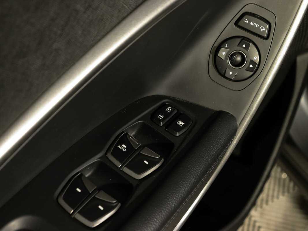 Hyundai Santa Fe с пробегом — 2013 год. Фото: #18