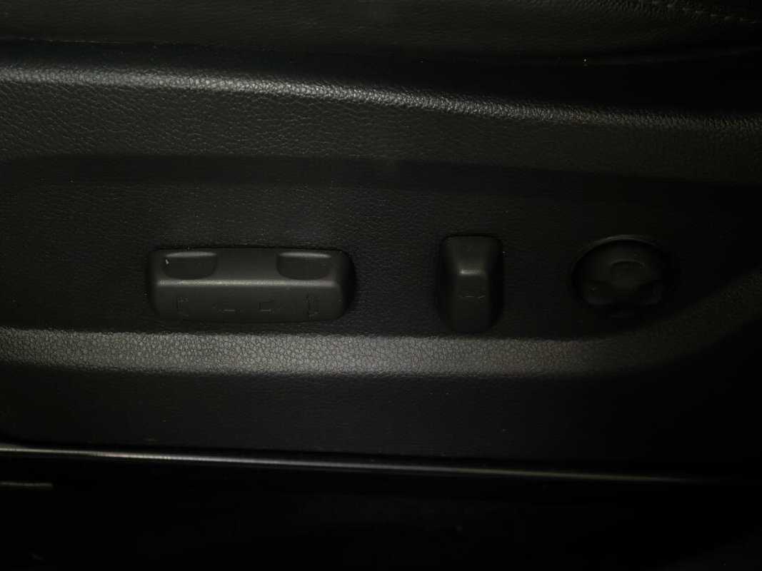 Hyundai Santa Fe с пробегом — 2013 год. Фото: #19