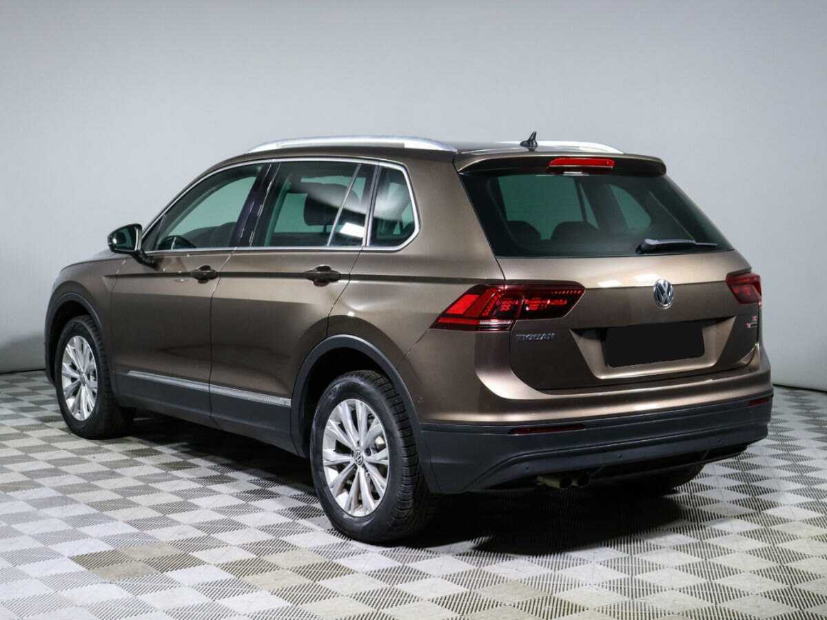 Volkswagen Tiguan с пробегом — 2017 год. Фото: #6