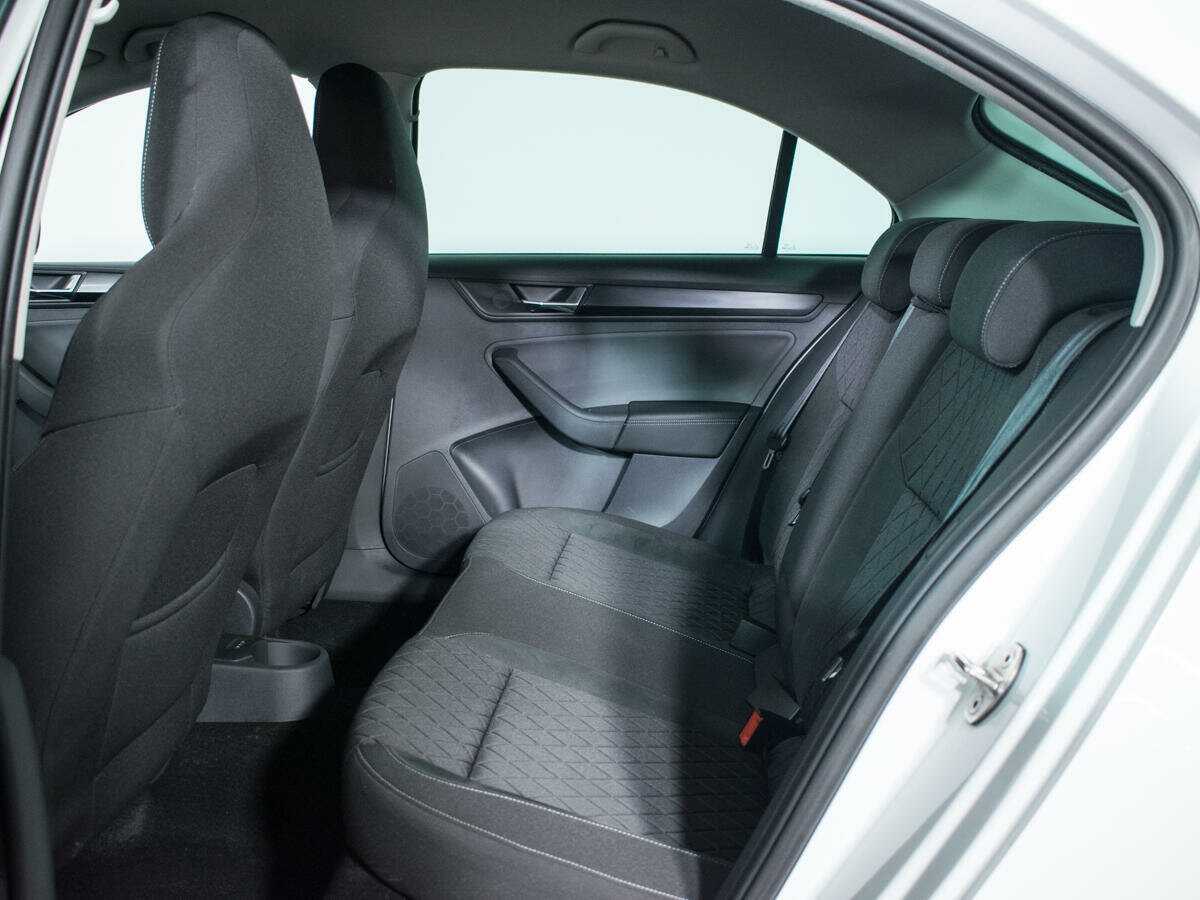 Skoda Rapid с пробегом — 2021 год. Фото: #9