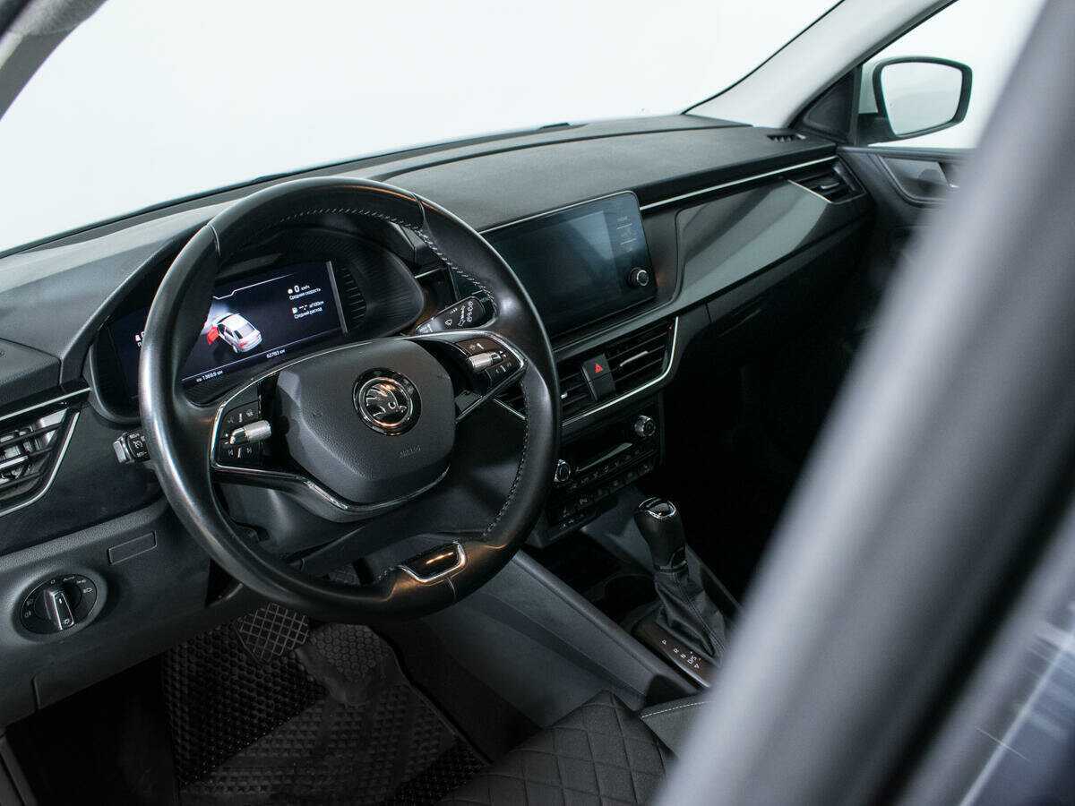 Skoda Rapid с пробегом — 2021 год. Фото: #12