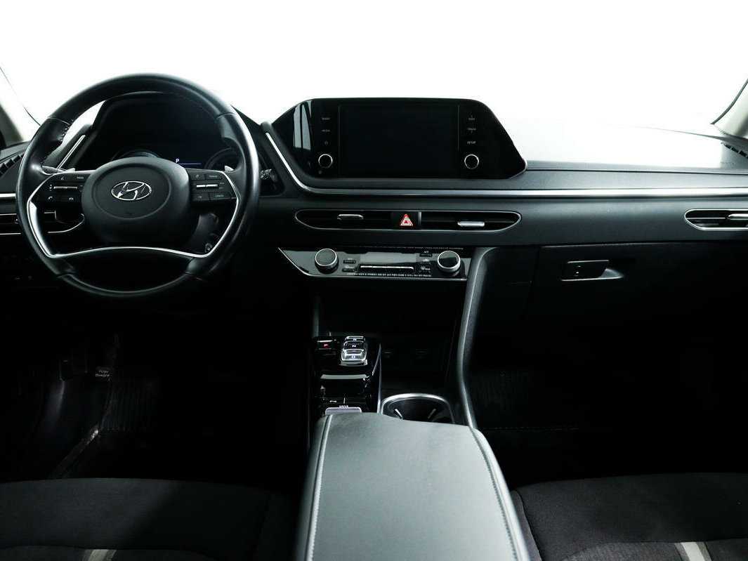 Hyundai Sonata с пробегом — 2020 год. Фото: #10
