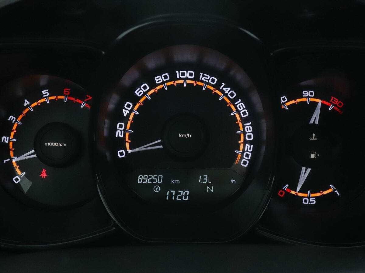 Lada (ВАЗ) Vesta с пробегом — 2019 год. Фото: #10