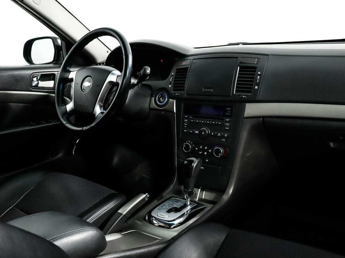 Chevrolet Epica с пробегом — 2012 год. Фото: #12