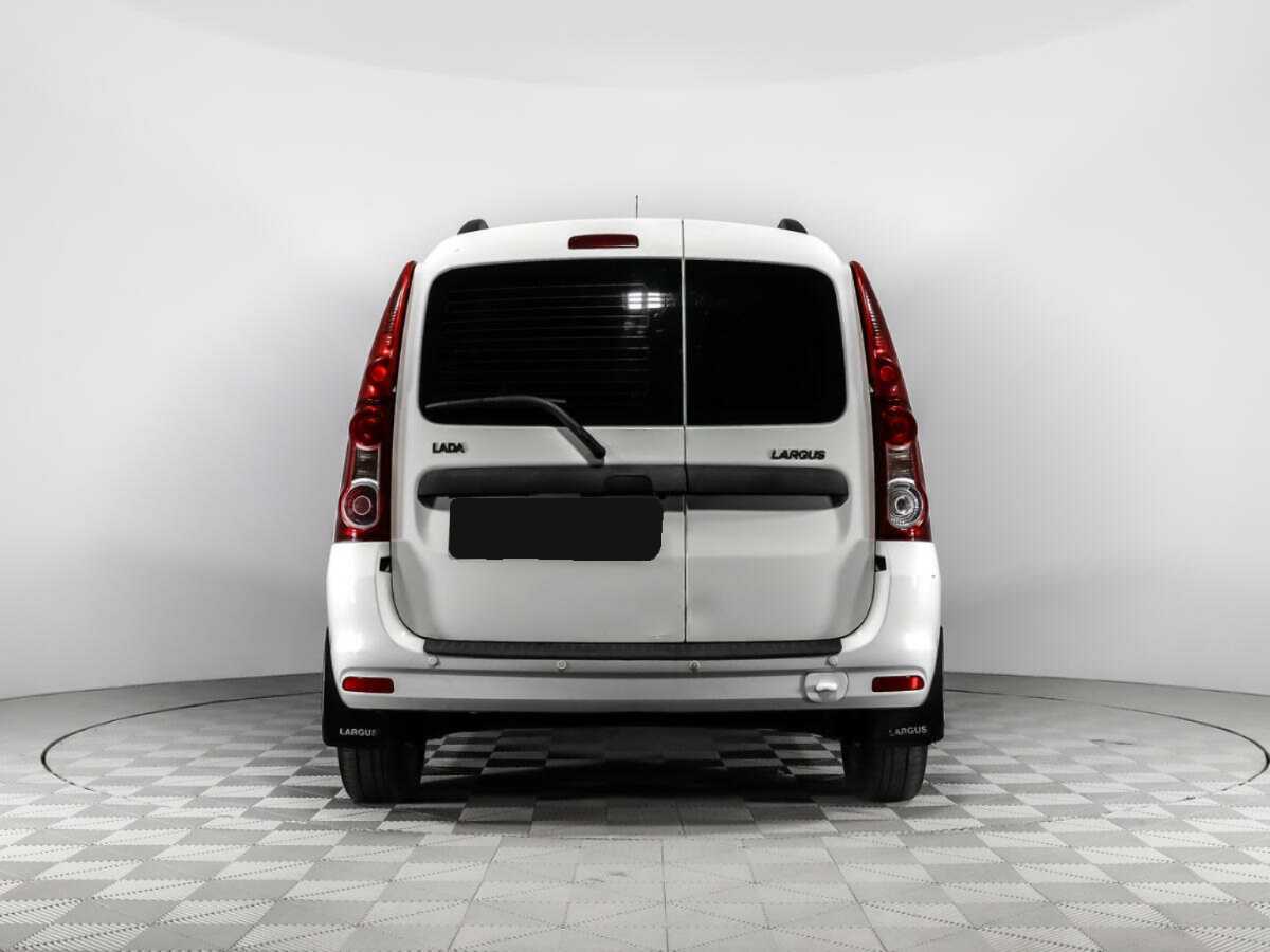 Lada (ВАЗ) Largus с пробегом — 2014 год. Фото: #5