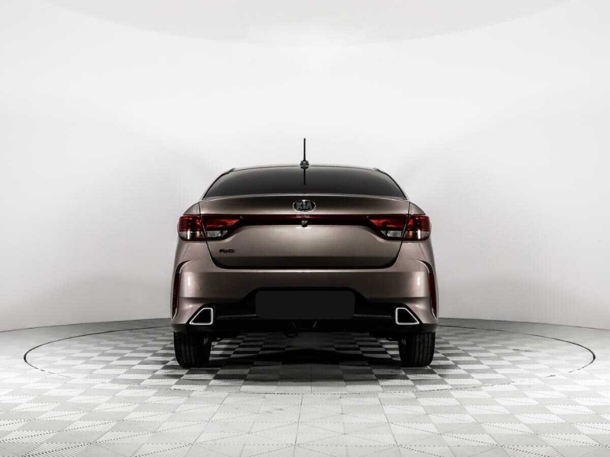 Kia Rio с пробегом — 2020 год. Фото: #5